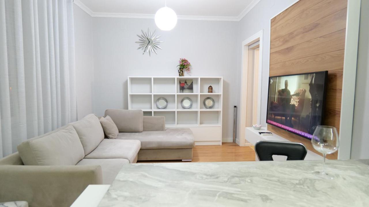 City Center Apartment Niko 04 Τίρανα Εξωτερικό φωτογραφία
